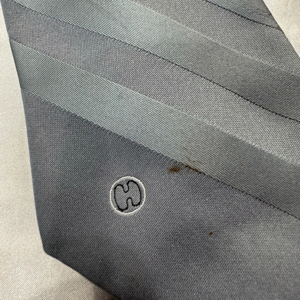 HALSTON III Gray Striped Tie
